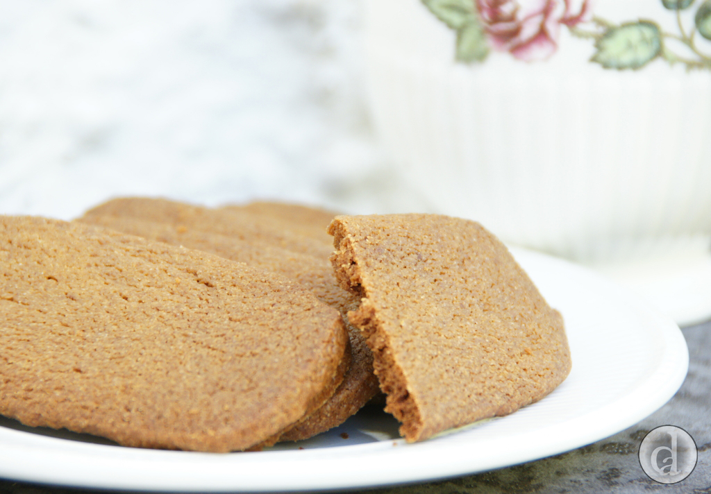 Crunchy coffee & cinnamon streusel100011