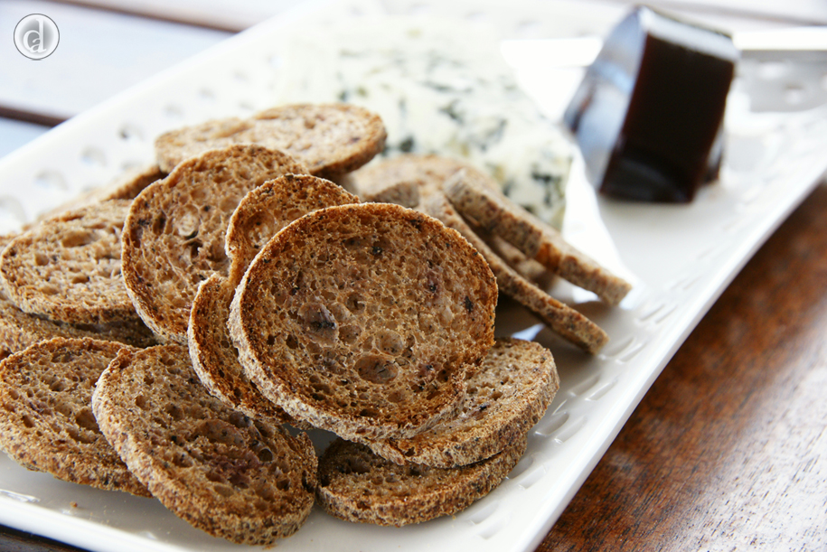 Pepperberry and Wattle Seed Crackers
