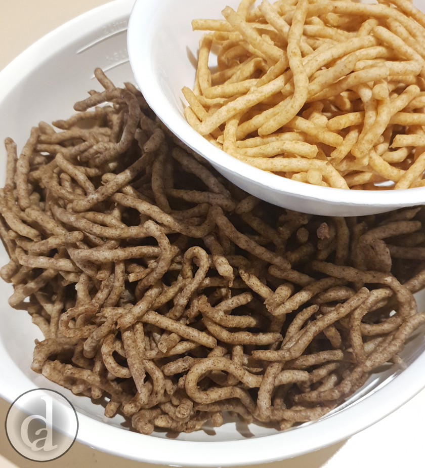 Very moreish crunchy noodles